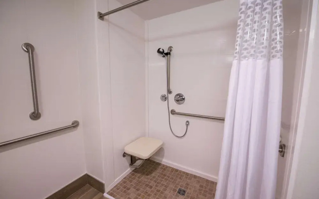 hampton inn