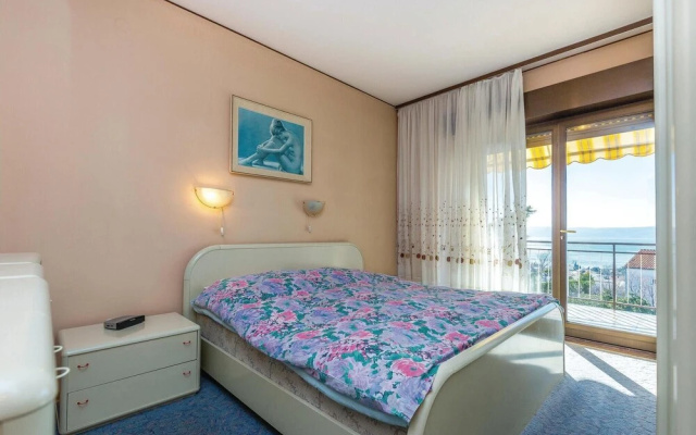 Stunning Home in Crikvenica With Wifi and 3 Bedrooms