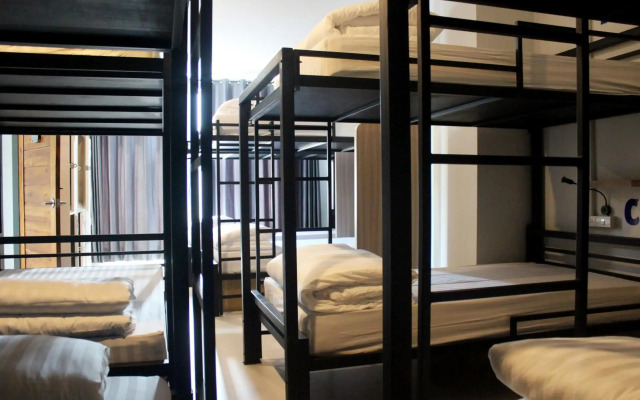 Phuket Marine Poshtel (SHA Plus+)