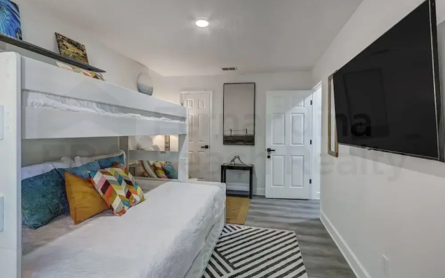 14 Sea Castles 3 Bedroom Condo by RedAwning