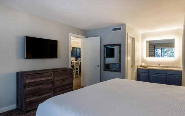 Raintree's Park Plaza Park City