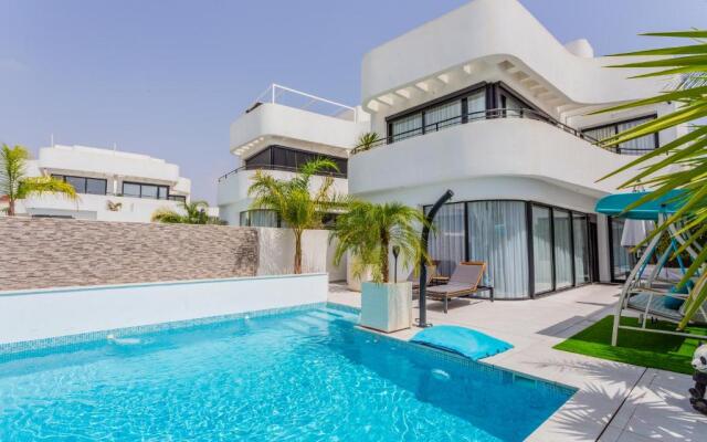 Stylish Villa 2018,Pool,3B.R.Wifi,Netflix