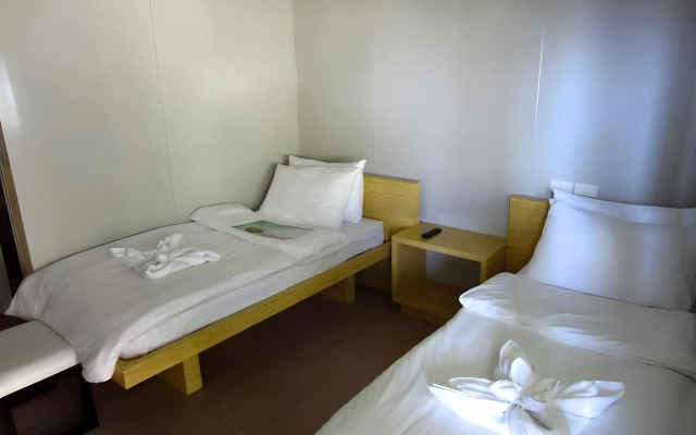 Shore Time Hotel Annex