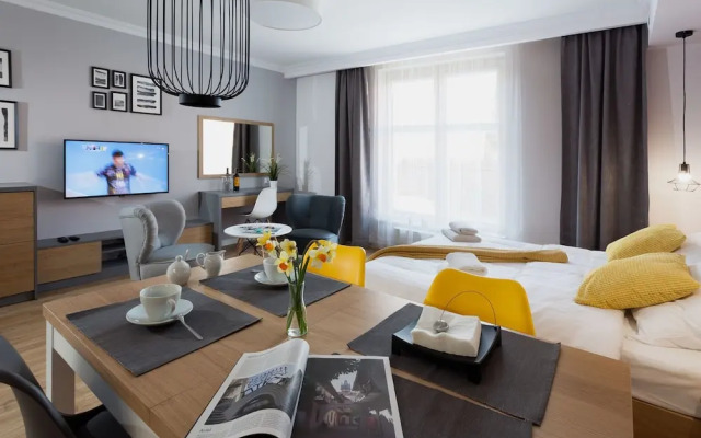 City of the Kings Silver Apartments