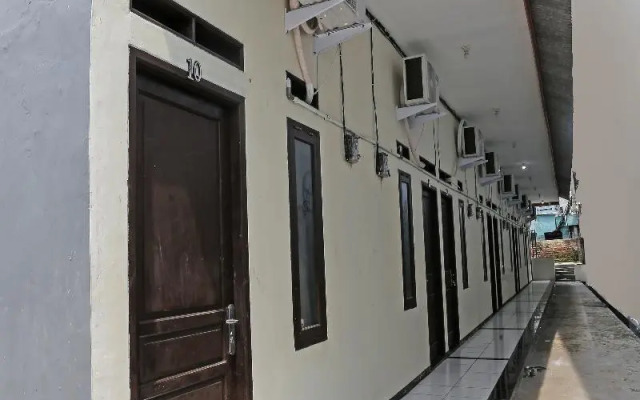 OYO 91635 Wisma Terace House