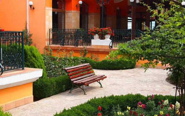 Hrizantema- All Inclusive Hotel