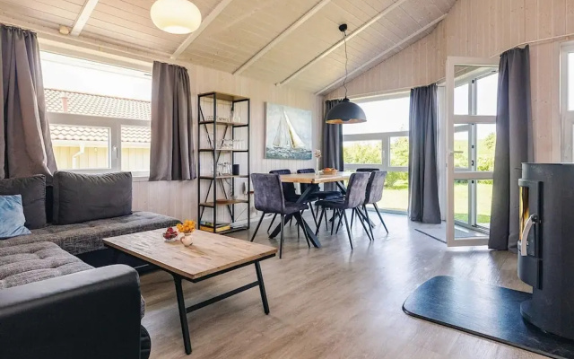 4 Star Holiday Home in Friedrichkoog