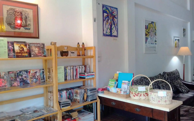 Corner Cafe Bed & Breakfast