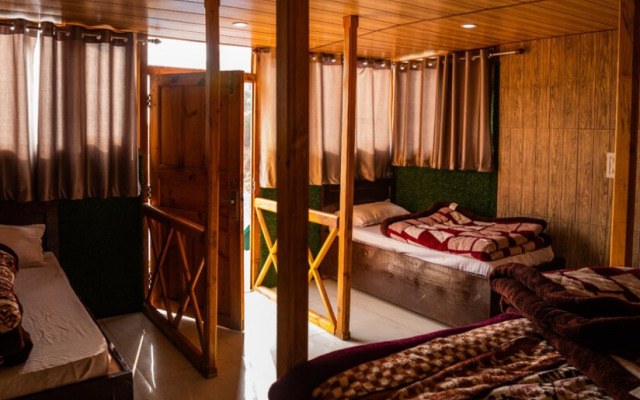 Elwood Resort Pangot