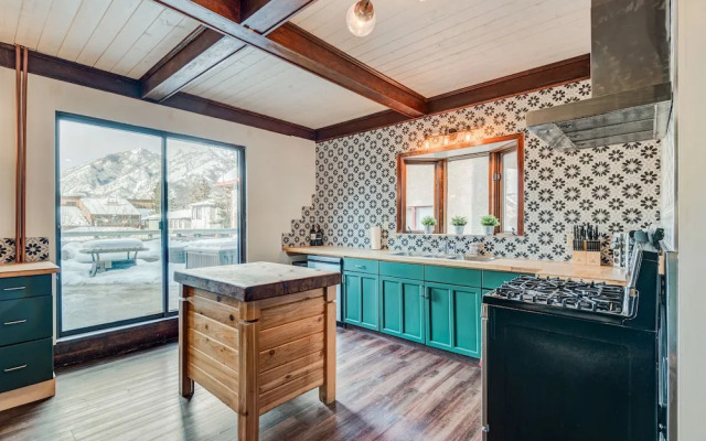 Rocky Mountain Bed & Breakfast