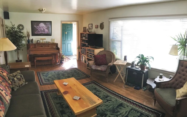 Emerson Home 3Br 2 Ba Home