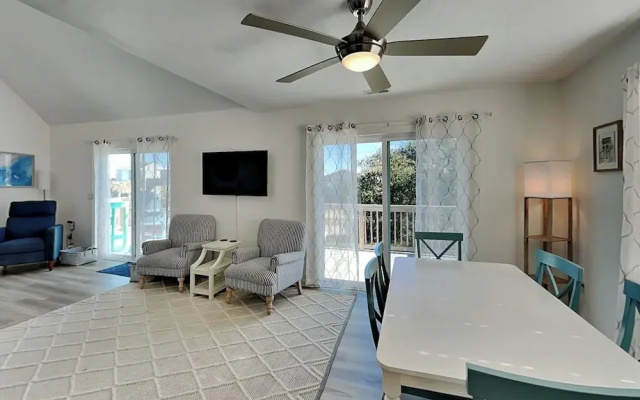 Pelican Place by Carolina Retreats
