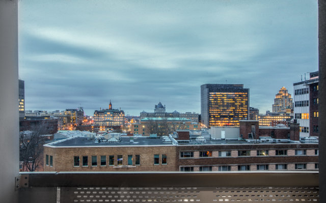 Hotel Faubourg Montreal