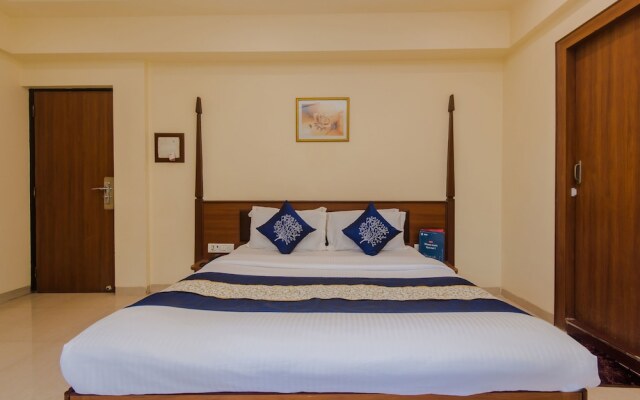 OYO 10382 Hotel Saffron Suites