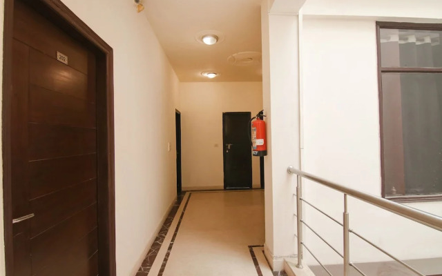 Fabhotel The Lavish Villa