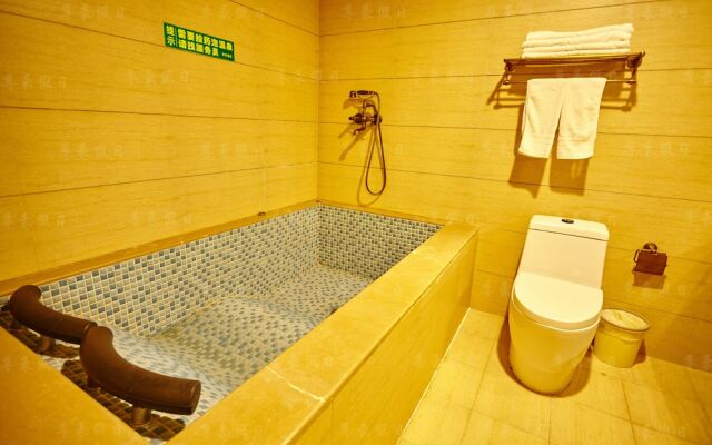 Dalian Zunhao Holiday Hotel