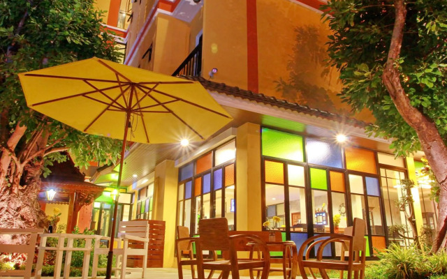 Boonme Heritage Hotel (SHA Extra Plus)