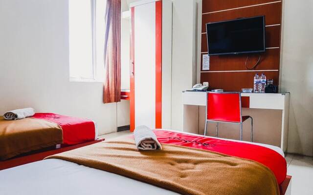 RedDoorz Plus @ AP Pettarani