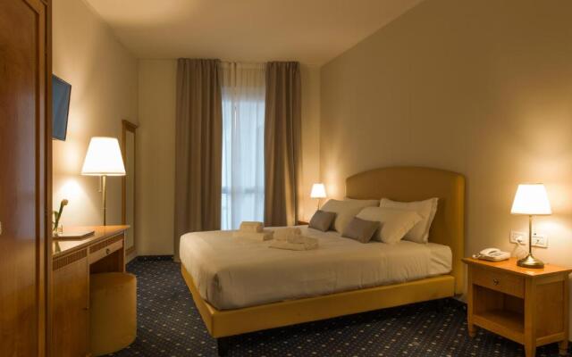 Hotel Dore