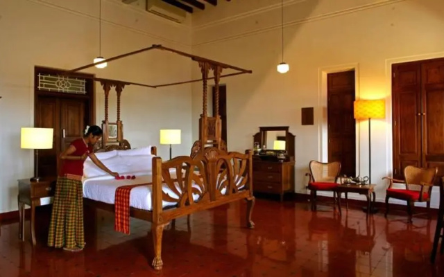 Visalam- Cgh Earth