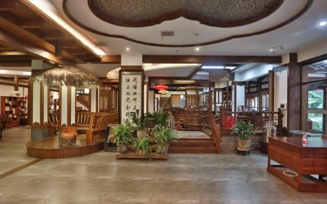 Silk & Stream Boutique Hotel (Near the East Gate of Zhangjiajie National Forest Park) – Lobby – Zhangjiajie
