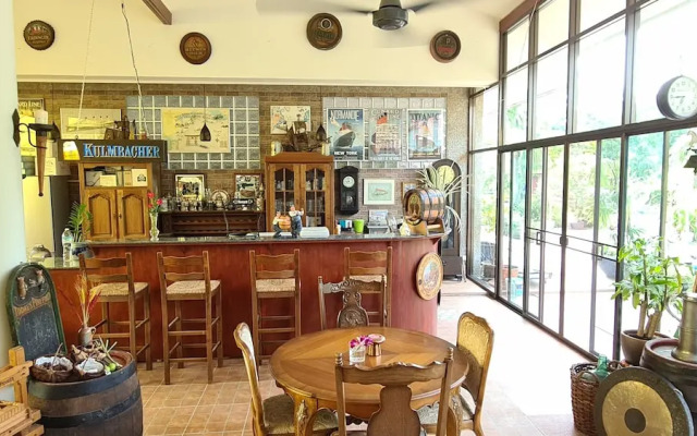 Welcome to our Oasis The Beautiful Bungalow Green