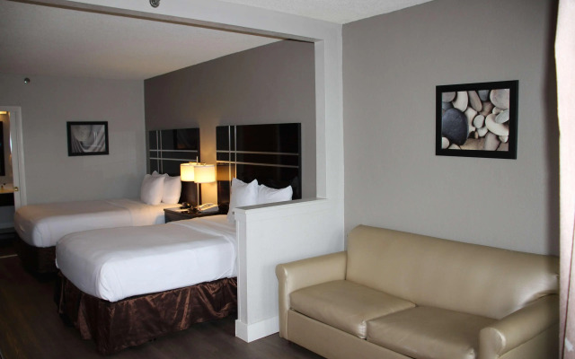 Boca Suites Deerfield Beach, SureStay Collection by BW