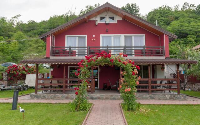 Villa Frans și Căbănuțe