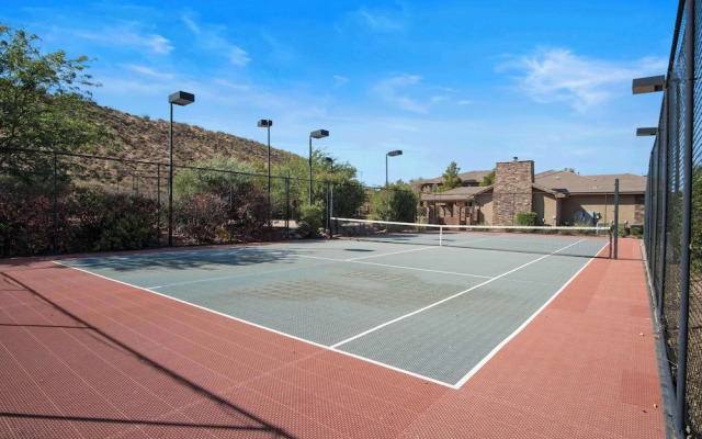 Terra Vista Stay for 8