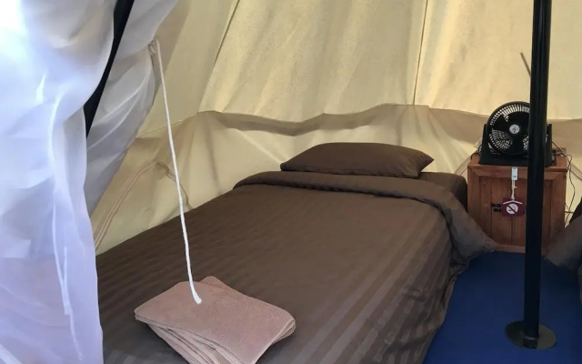 Kondee Cino Cafe and Glamping