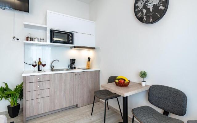 White&Gray Apartment