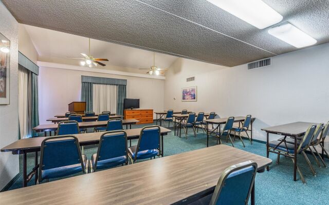 Motel 6 Knoxville, TN