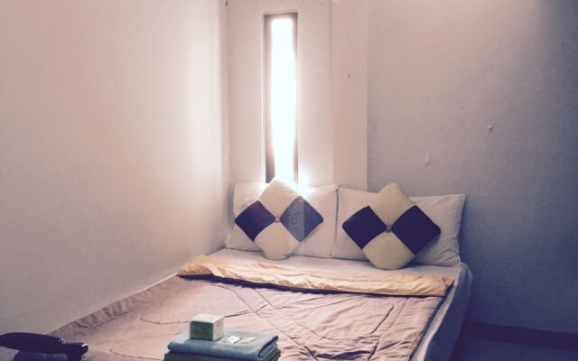Nine Place Sukhumvit 40 - Hostel