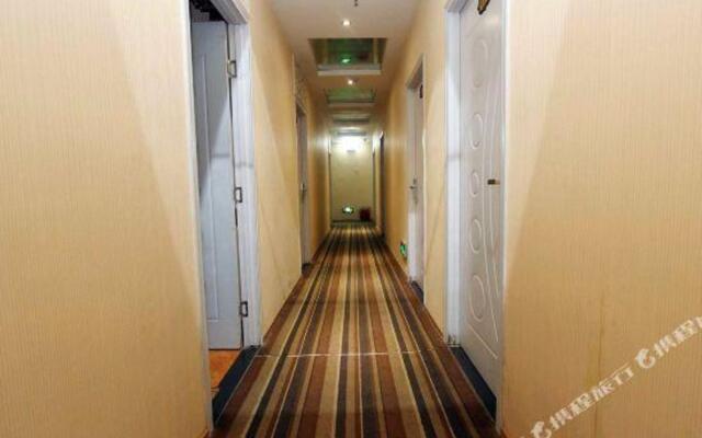 Shangchengshi Apartment