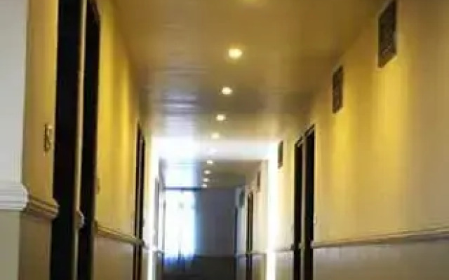Hotel Kailash Presidency