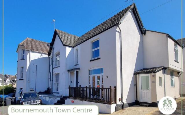 Town Centre House for 6 Guests