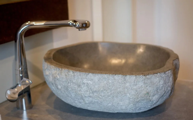 Gite De Pierre et de Lumière