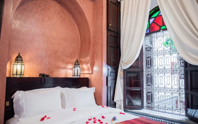 Riad Maison Bleue And Spa