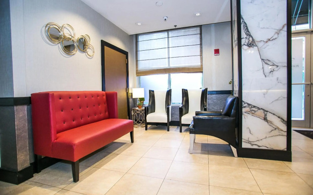 Pointe Plaza Hotel