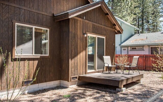 Brand New South Lake Tahoe Cabin by RedAwning