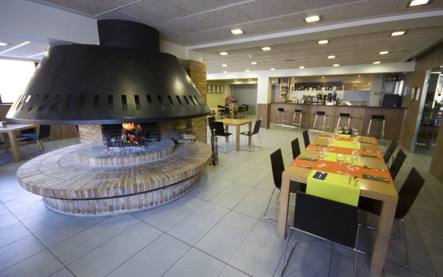 Hotel y Apartamentos SNO Isaba