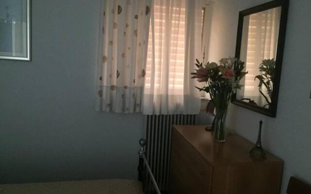Two Bedroom Apartment Near Alimos Marina !