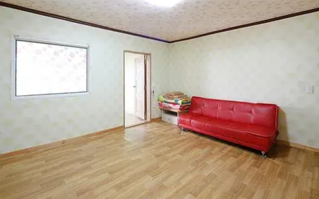 Suncheon Pool Valley Pension