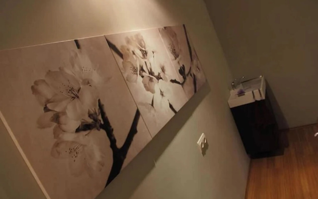 Kondo Suites & Residence
