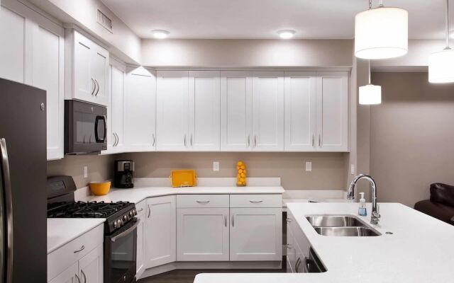 Stella's at Estancia by RedAwning