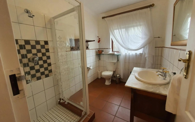 Waterhouse Guest Lodges 295 Indus Street