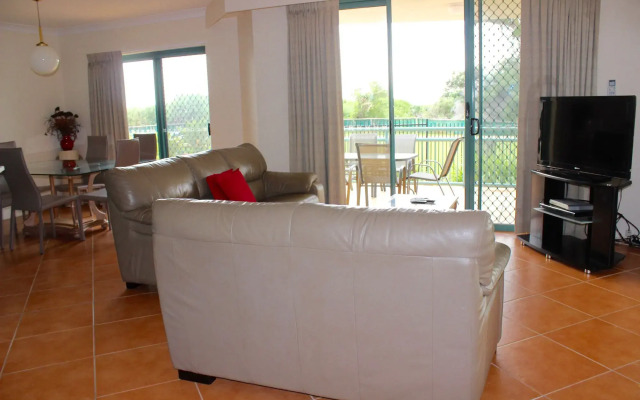 Currumbin Sands Holiday Apartments