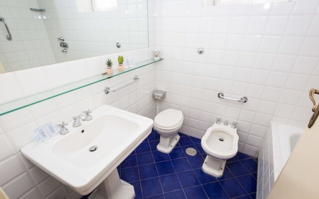 Rental in Rome Augustus Terrace Deluxe