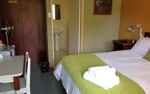 Amigos Bed & Breakfast