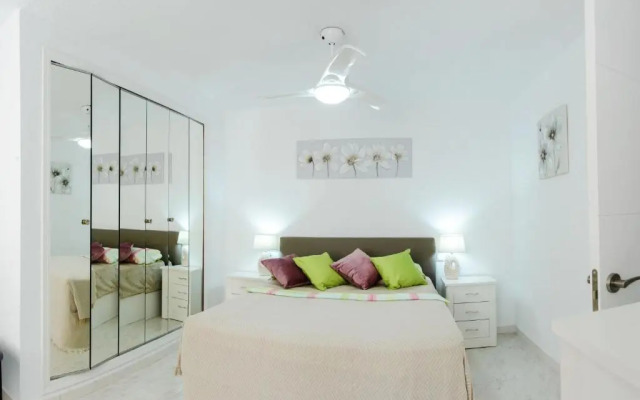 Holiday Suite Playa del Cura